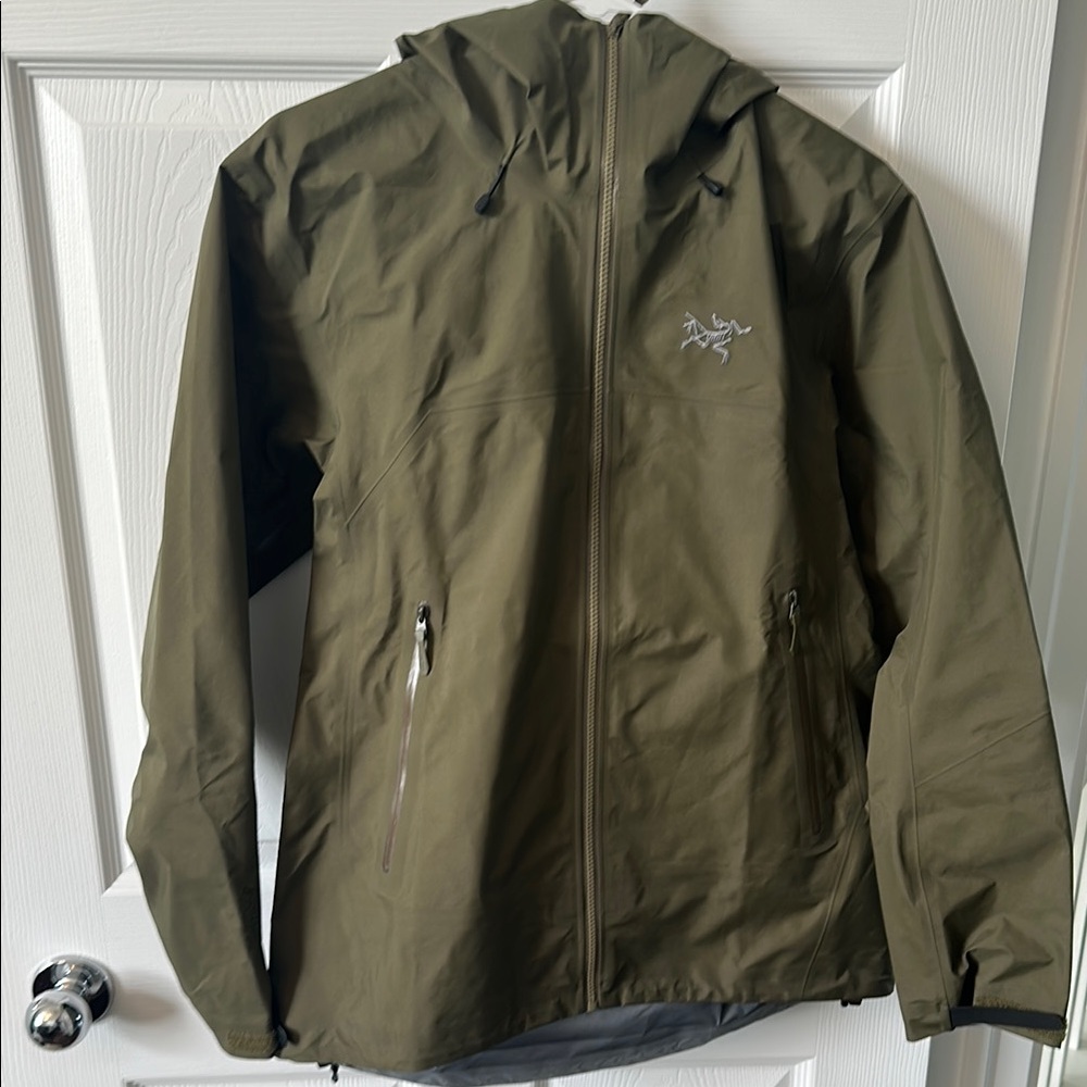 Arcteryx women beta SL